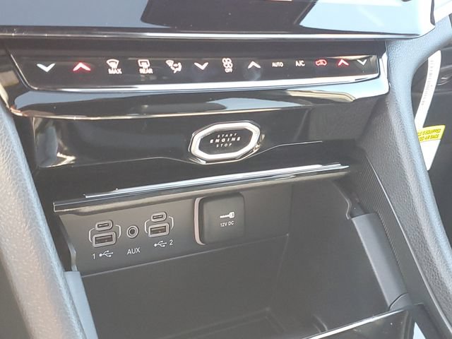 New 2026 Jeep Grand Cherokee Limited w/ Limited Altitude Package AWD/4WD image 28