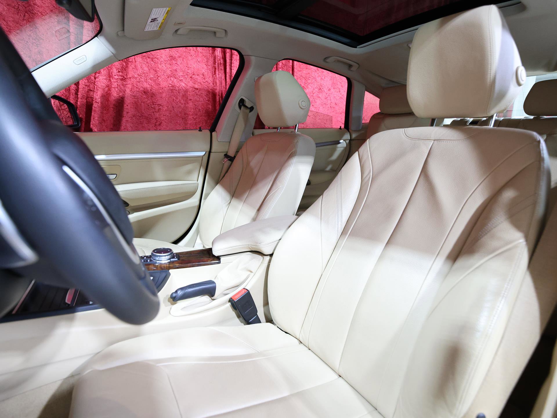 Used 2014 BMW 328i Gran Turismo xDrive image 12