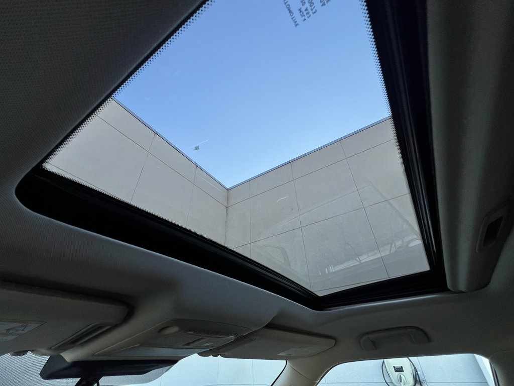 Used 2023 Nissan Armada SL image 31