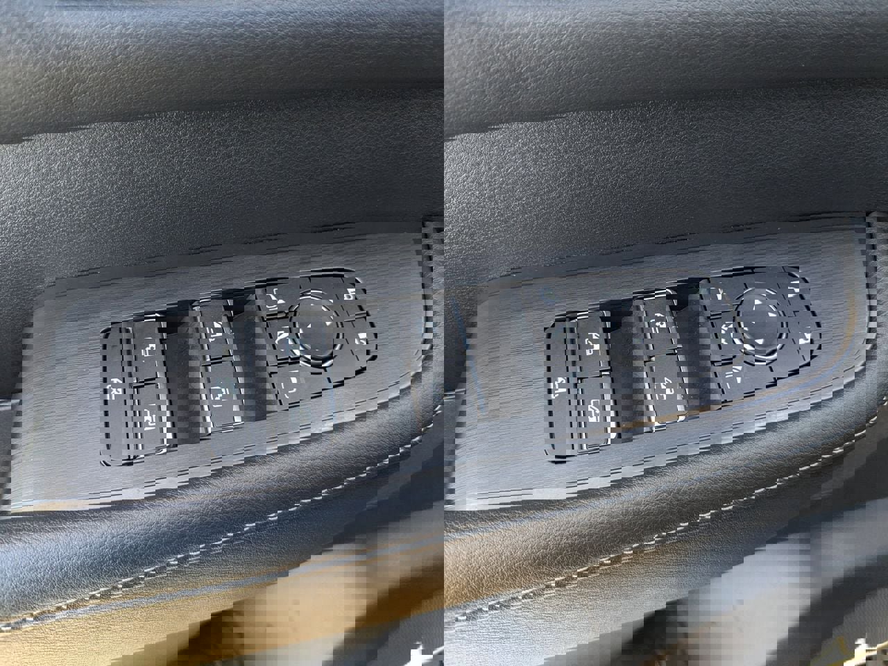 New 2026 Nissan Armada PRO-4X w/ Captain's Chari Seat Package image 14