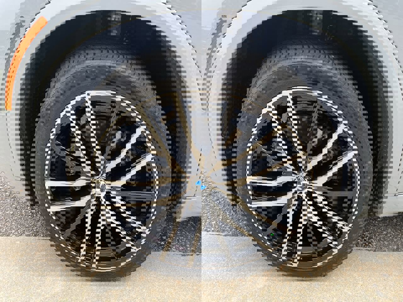 Certified 2024 BMW X5 xDrive40i w/ M Sport Package image 13