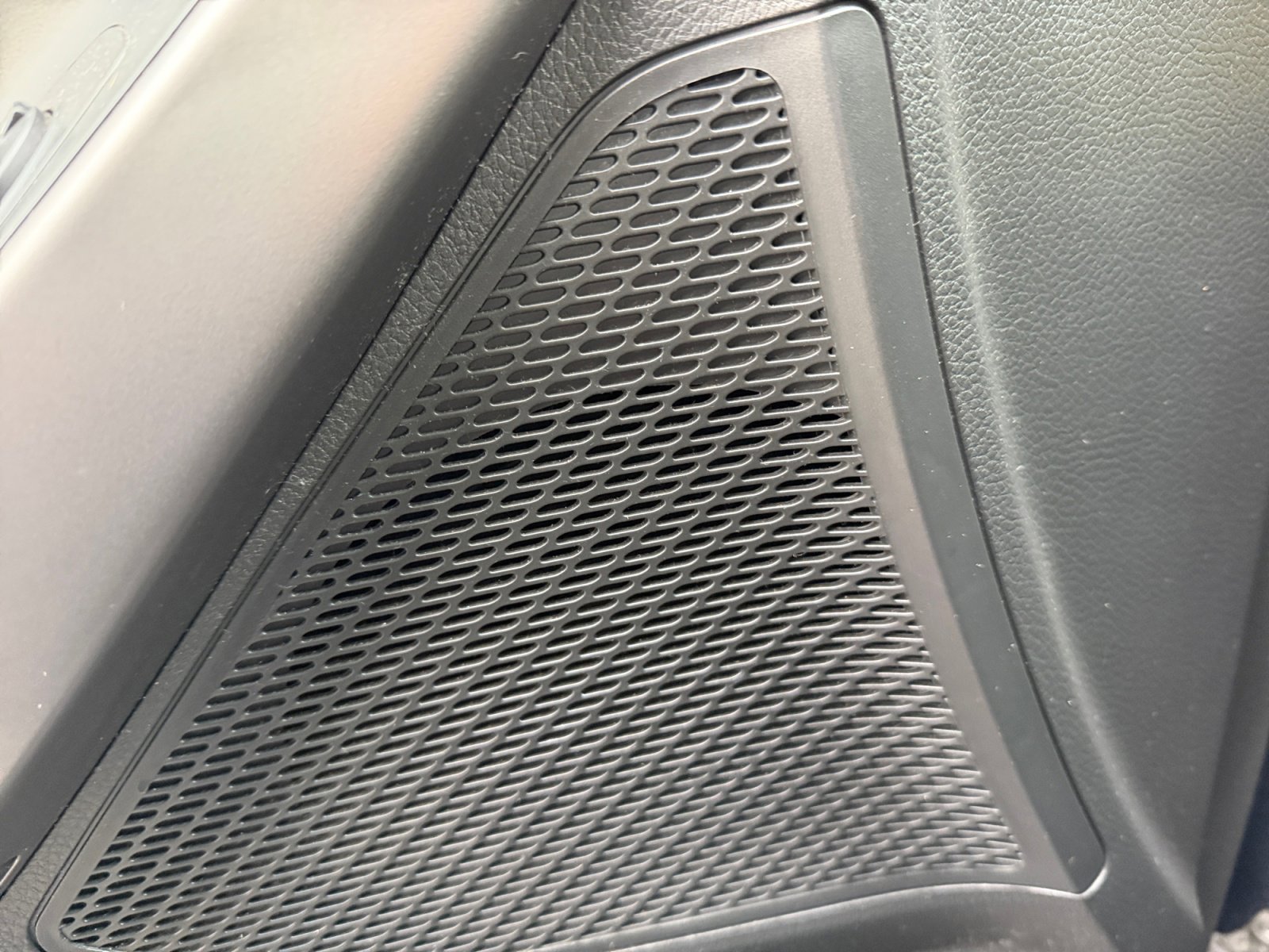 Used 2016 Hyundai Santa Fe Sport image 27