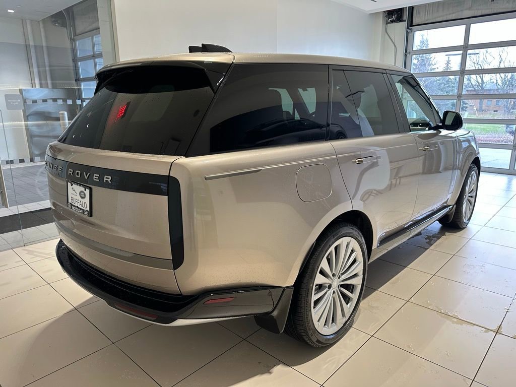 New 2025 Land Rover Range Rover SE AWD/4WD image 5