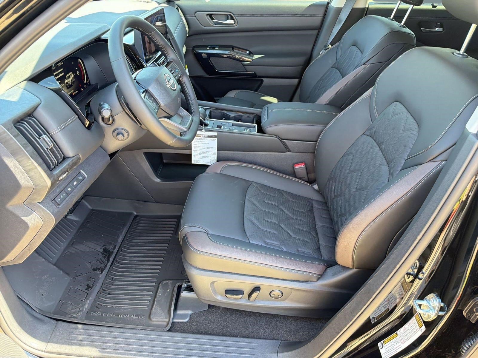 New 2026 Nissan Pathfinder Platinum image 5