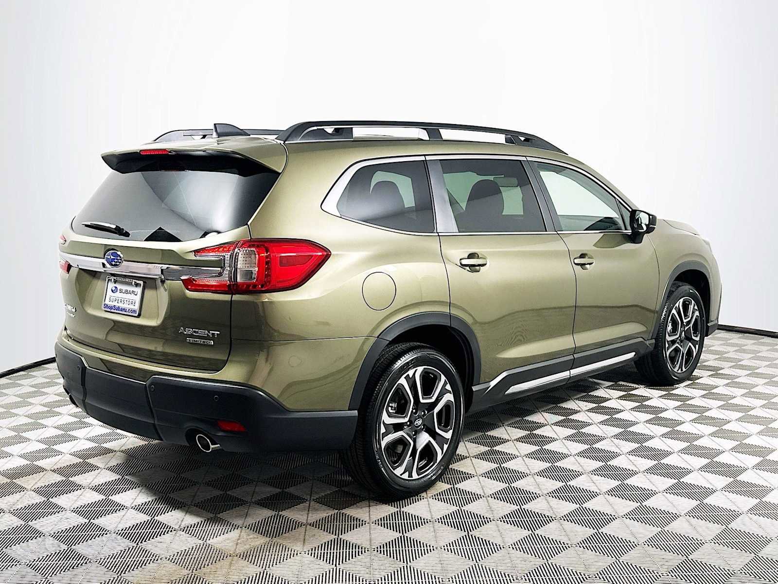 New 2025 Subaru Ascent Limited image 7