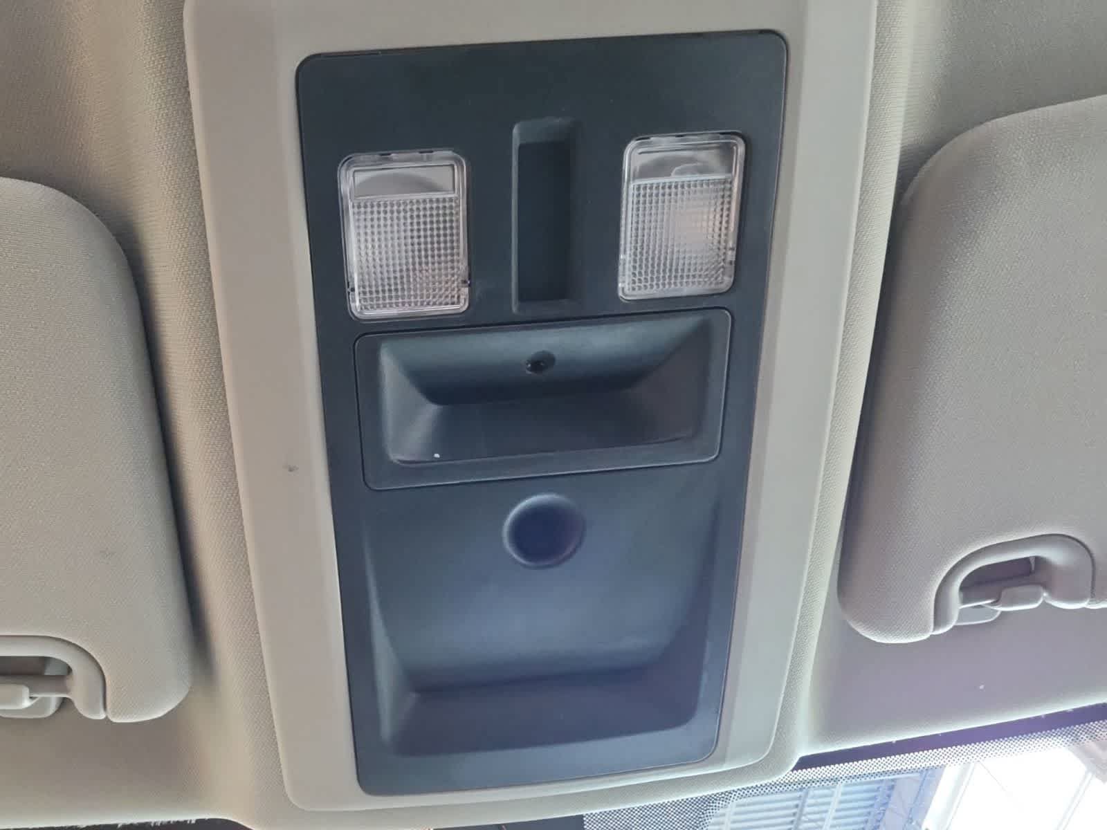 Used 2022 RAM 1500 Classic SLT AWD/4WD image 27