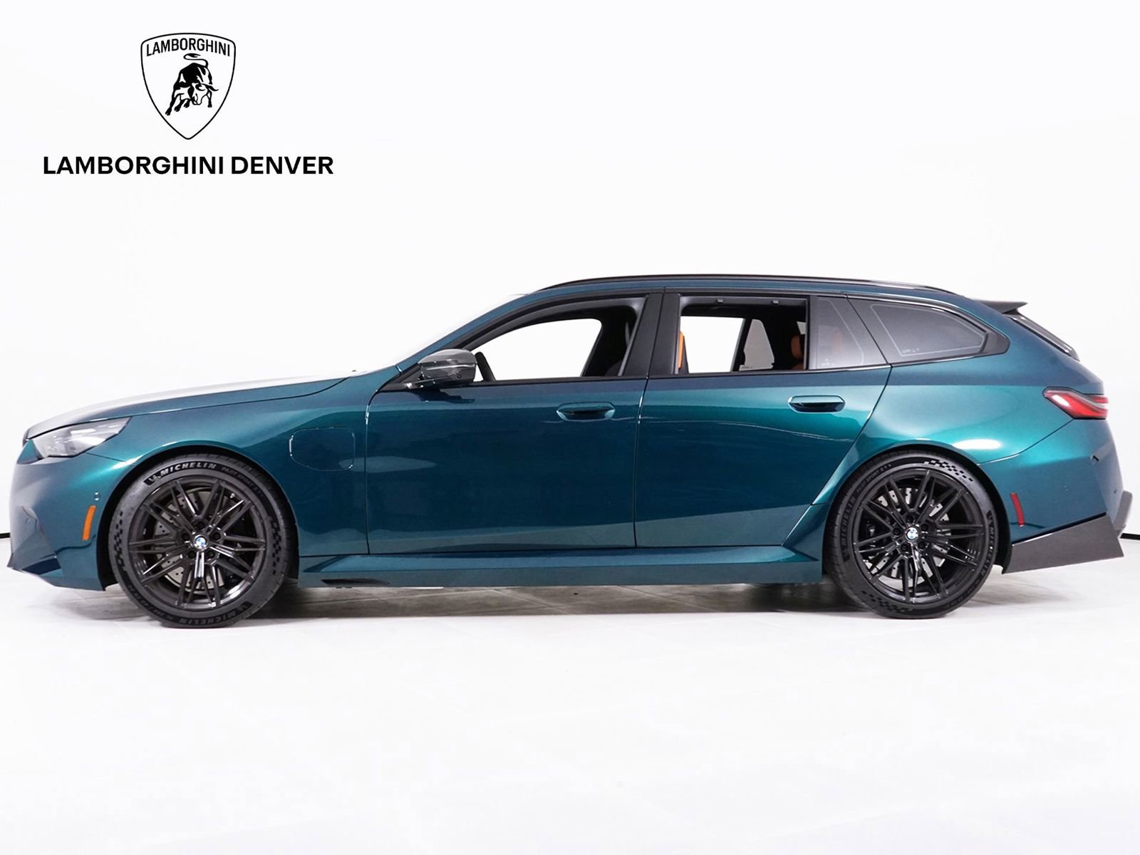 Used 2026 BMW M5 Touring image 2