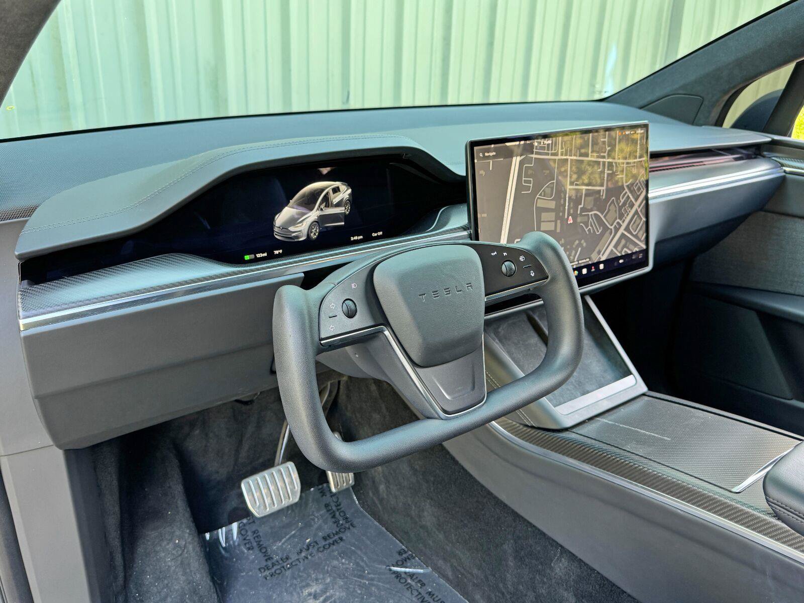 Used 2022 Tesla Model X Plaid AWD/4WD image 12