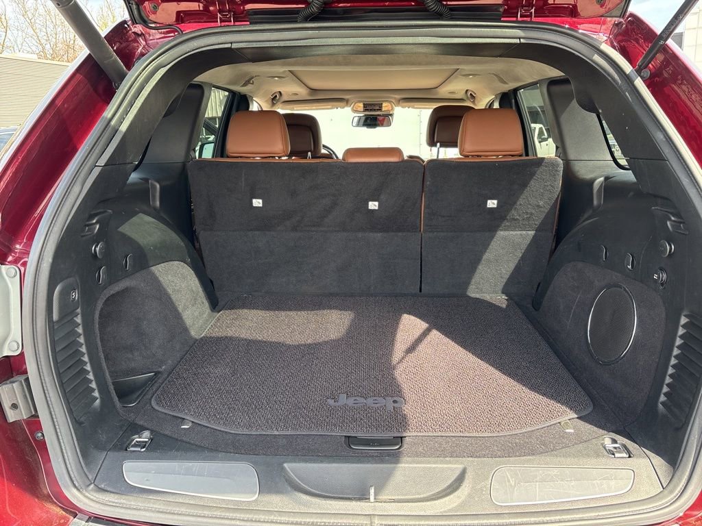 Used 2016 Jeep Grand Cherokee Summit w/ Platinum Series Group image 29