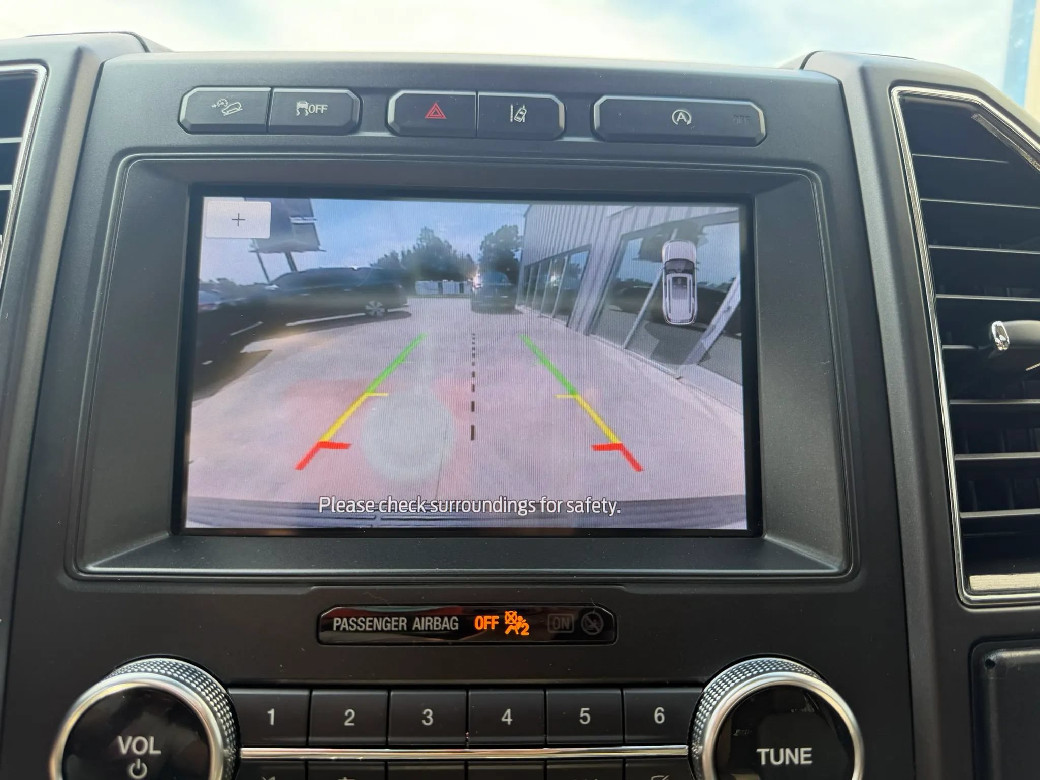 Used 2020 Ford Expedition Max Limited w/ Equipment Group 301A AWD/4WD image 16