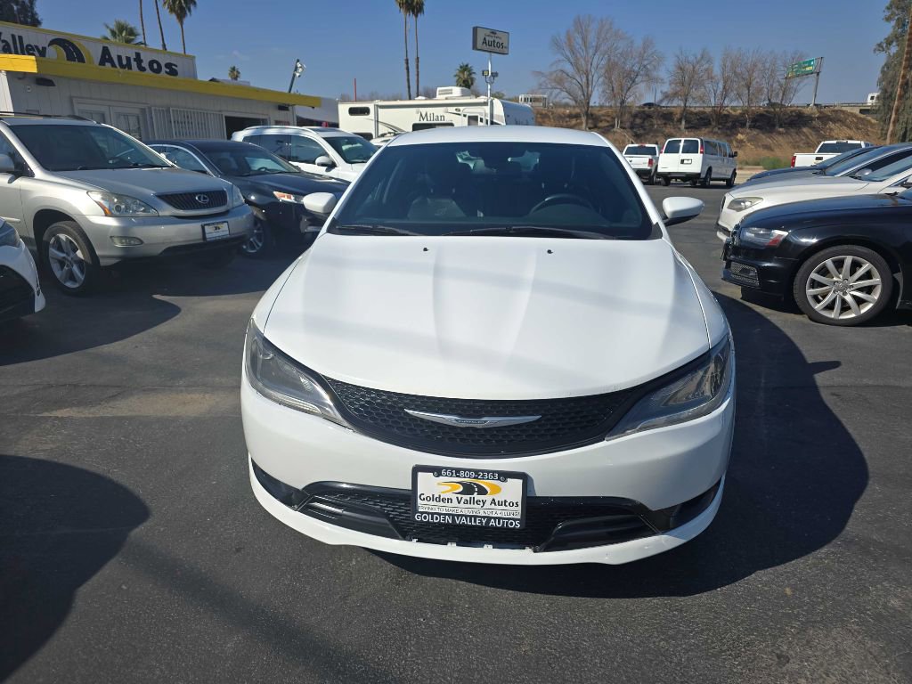 Used 2015 Chrysler 200 S image 2