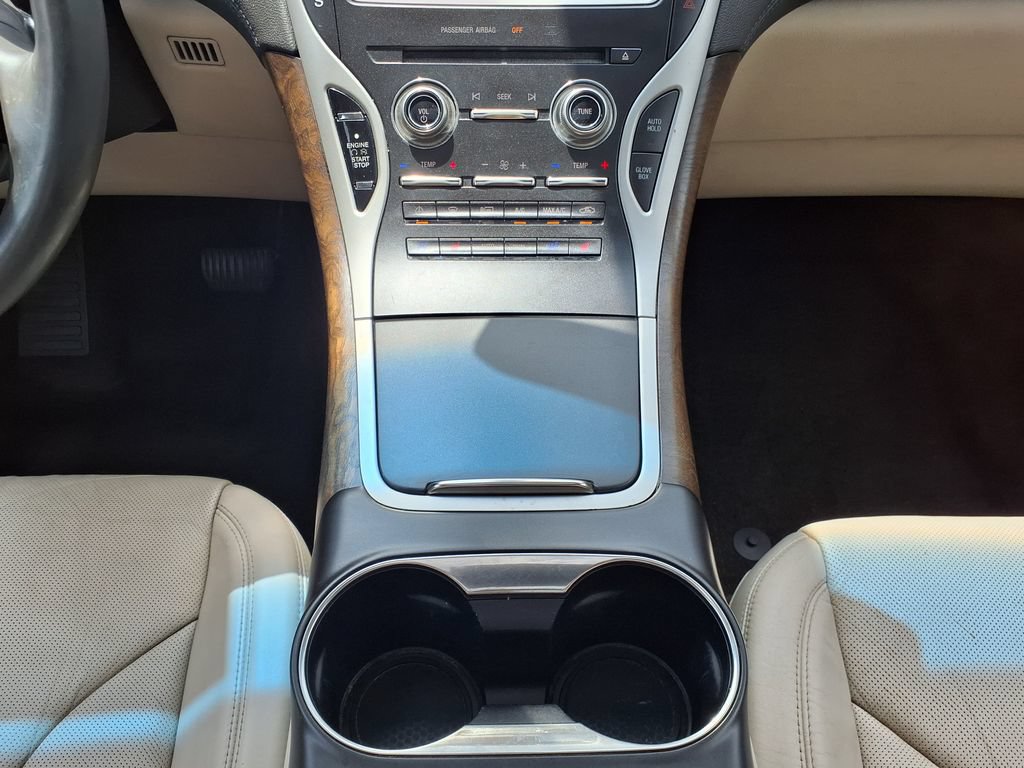 Used 2016 Lincoln MKX Reserve w/ Technology Package FWD image 31