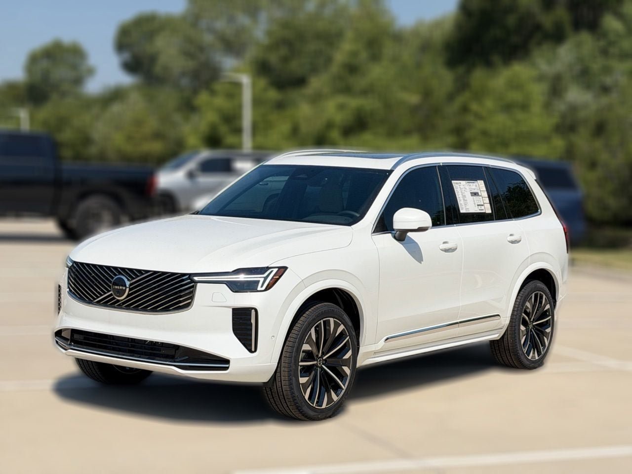 New 2026 Volvo XC90 B5 Plus AWD/4WD image 2