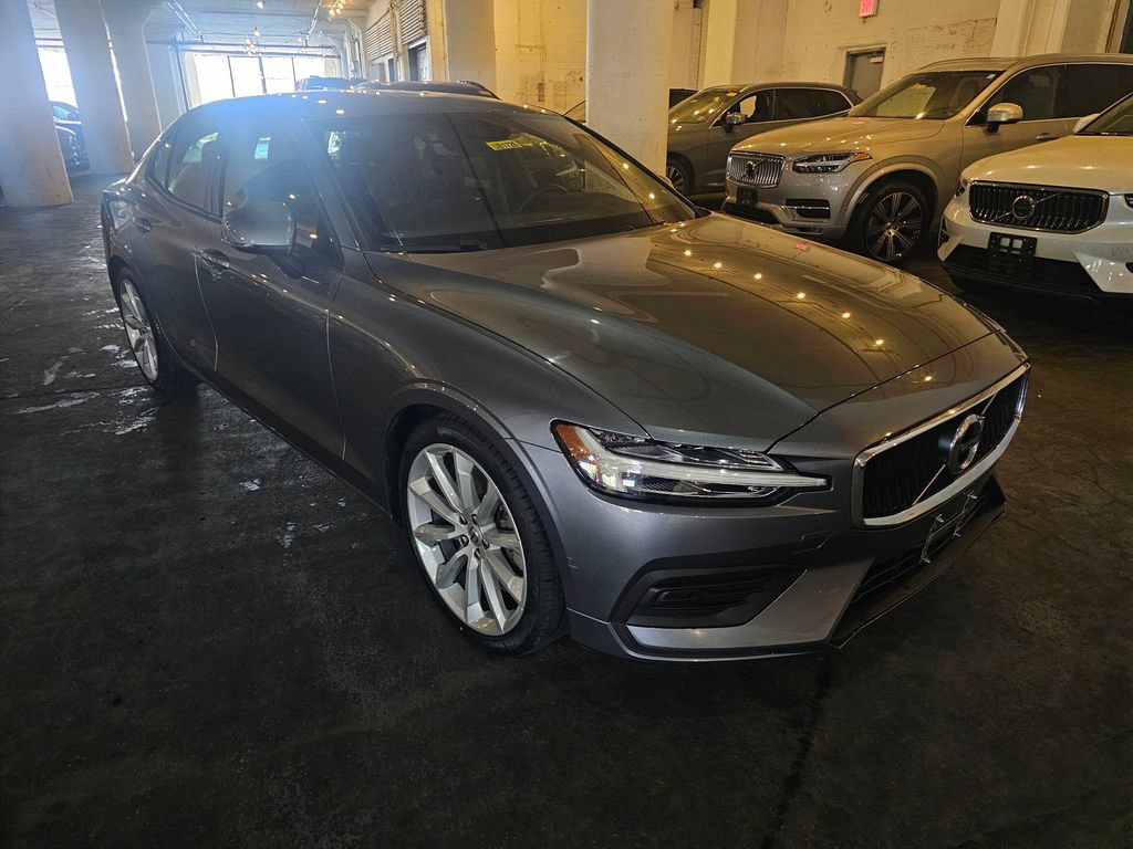 Used 2020 Volvo S60 T6 Momentum w/ Protection Package AWD/4WD image 5