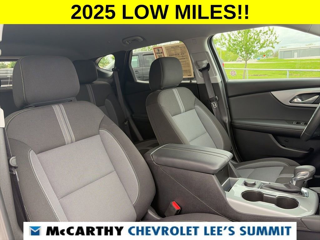 Used 2025 Chevrolet Blazer LT FWD image 26