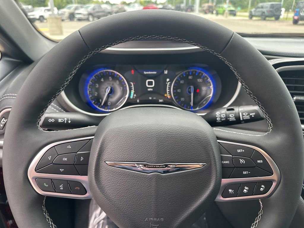 New 2026 Chrysler Pacifica Select FWD image 33