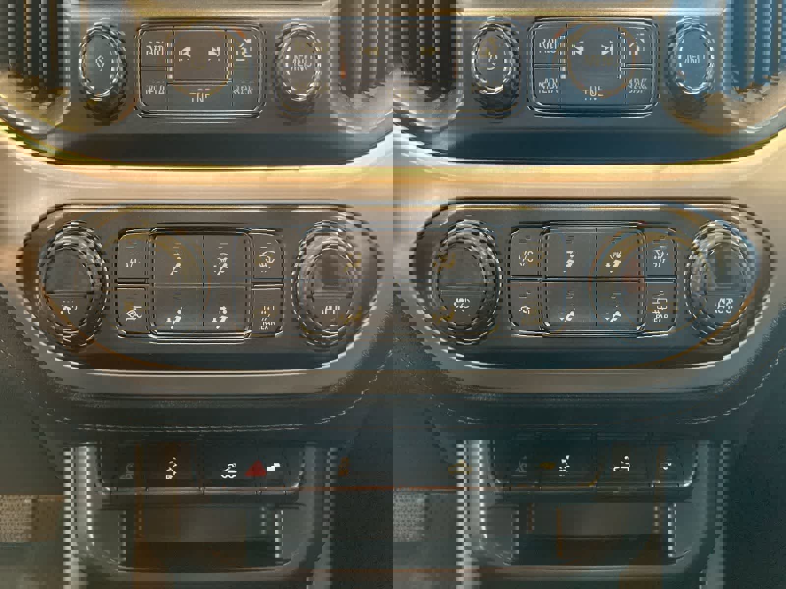 Used 2016 GMC Canyon SLE w/ Nightfall Edition image 17