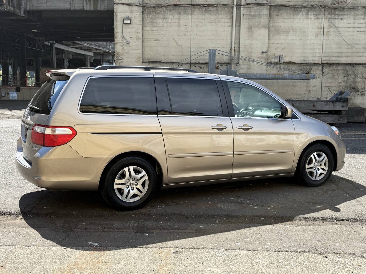 Used 2005 Honda Odyssey EX-L image 59