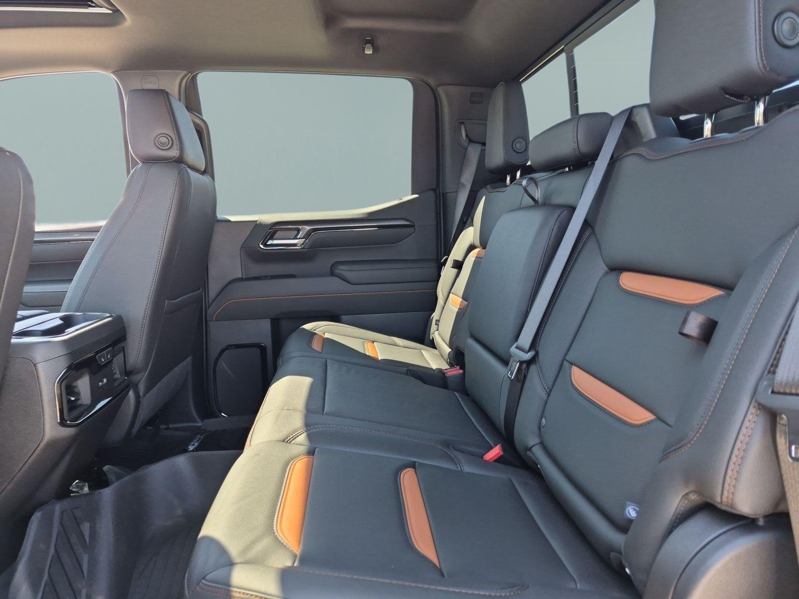 New 2026 GMC Sierra 1500 AT4 w/ Technology Package AWD/4WD image 25