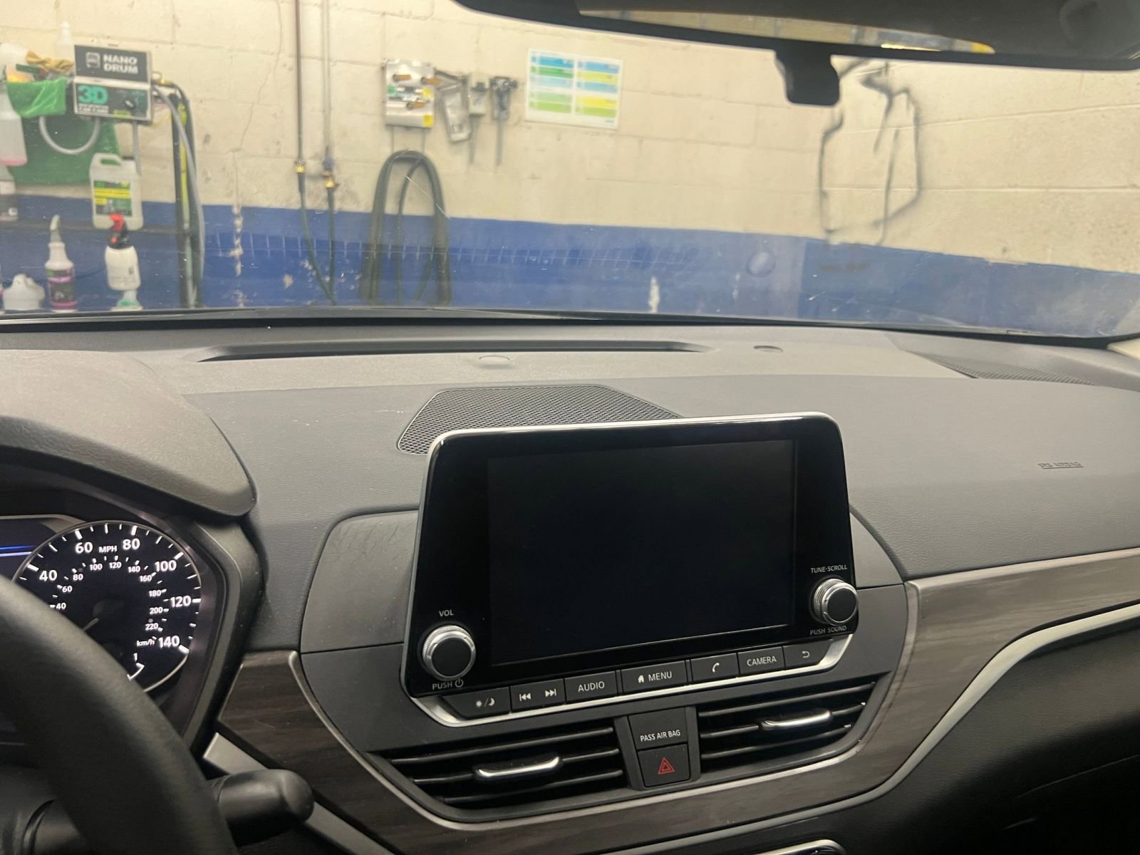 Used 2025 Nissan Altima 2.5 SV image 17