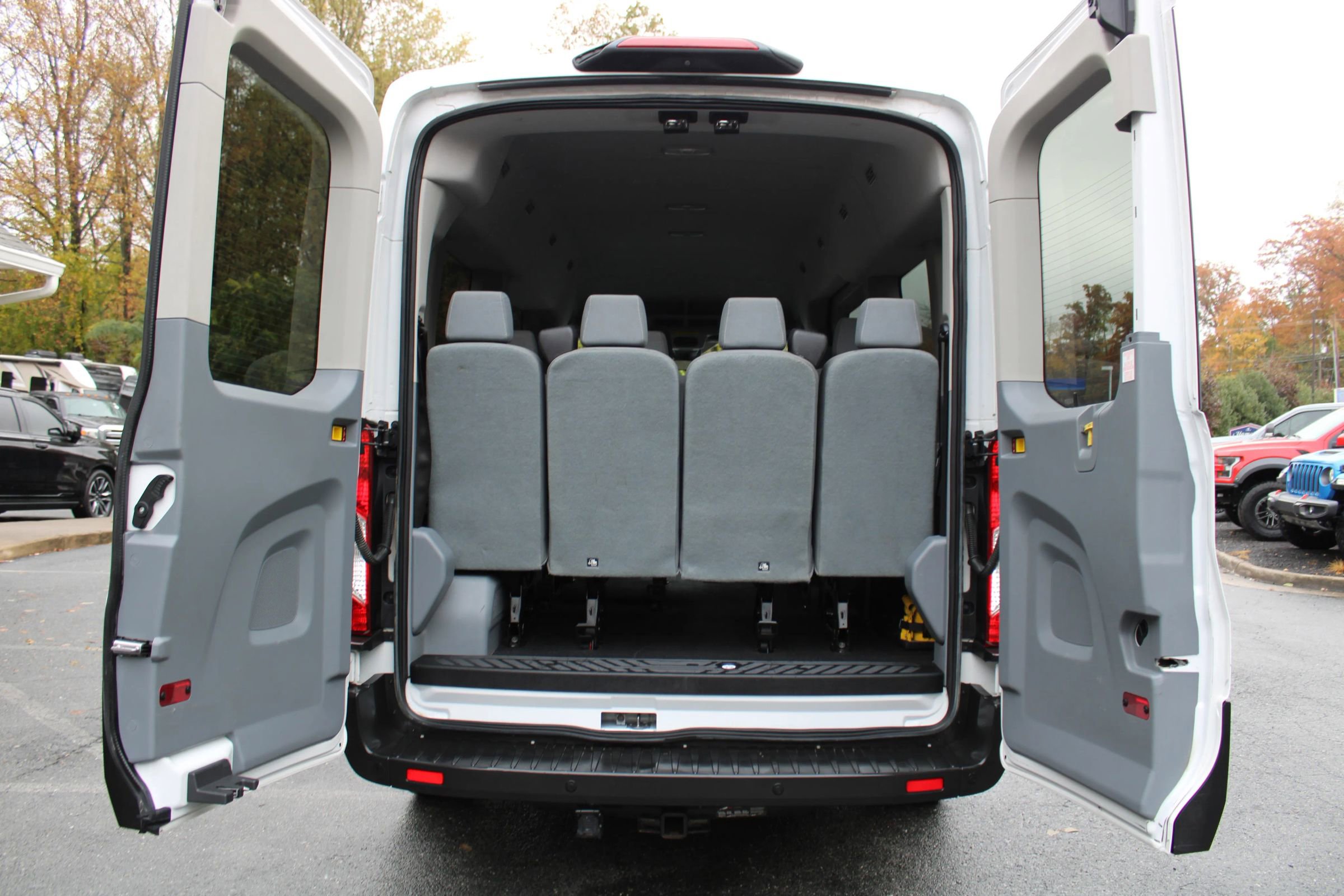 Used 2019 Ford Transit 350 XLT image 21