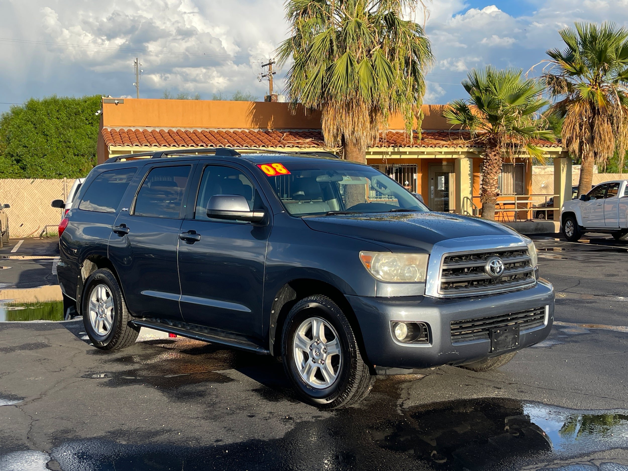 Used 2008 Toyota Sequoia SR5 w/ Pwr Driver Seat Pkg RWD image 7
