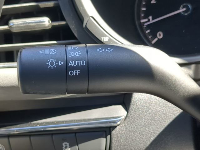 Used 2019 MAZDA MAZDA3 Hatchback w/ Preferred Package image 26