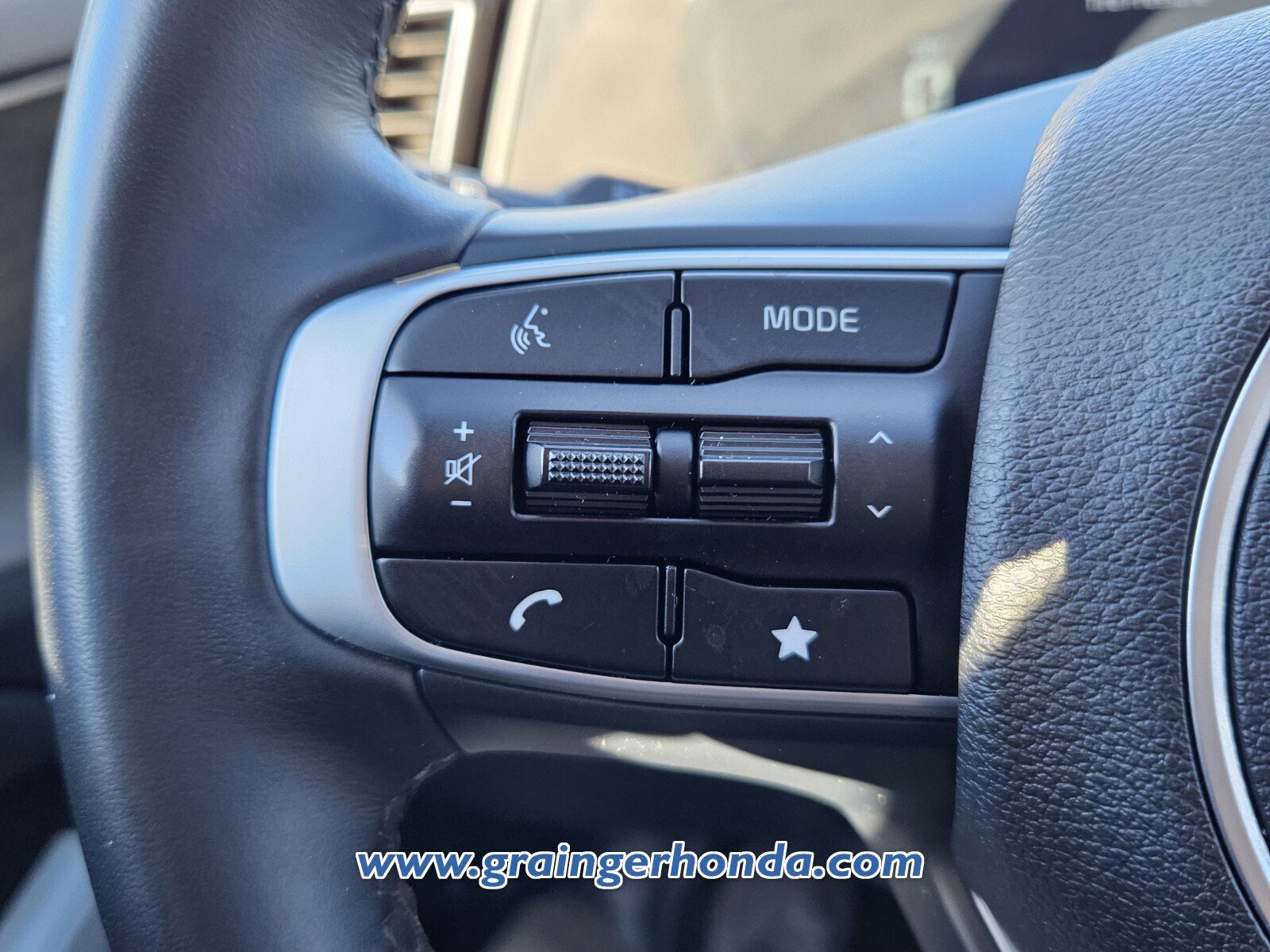 Used 2024 Kia Sportage X-Line w/ X-Line Premium Package image 19