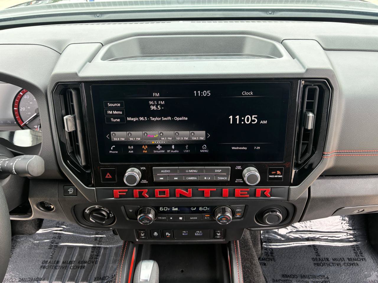 Used 2026 Nissan Frontier PRO-4X AWD/4WD image 19