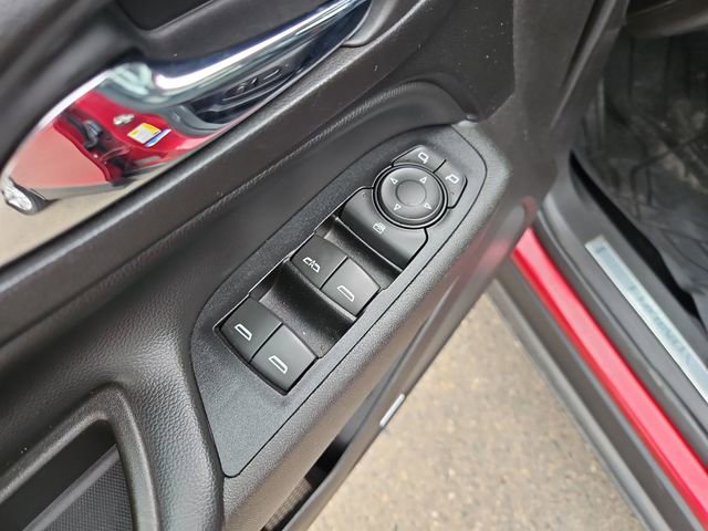 Used 2018 Chevrolet Equinox Premier FWD image 26