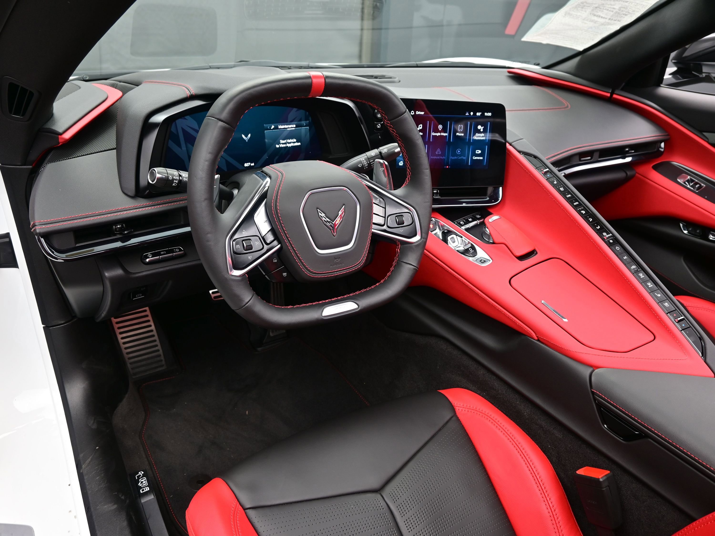 Used 2025 Chevrolet Corvette Z06 w/ Stealth Interior Trim Package RWD image 12