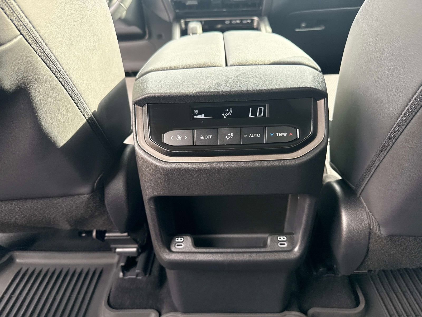 Used 2025 Lexus TX 350 AWD w/ Technology Package image 13