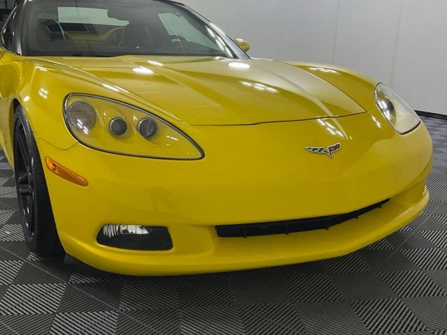 Used 2007 Chevrolet Corvette Convertible w/ Preferred Equipment Group RWD image 8
