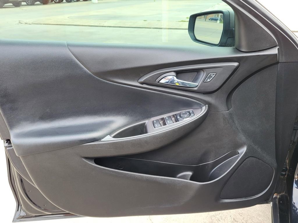 Used 2020 Chevrolet Malibu LS image 19
