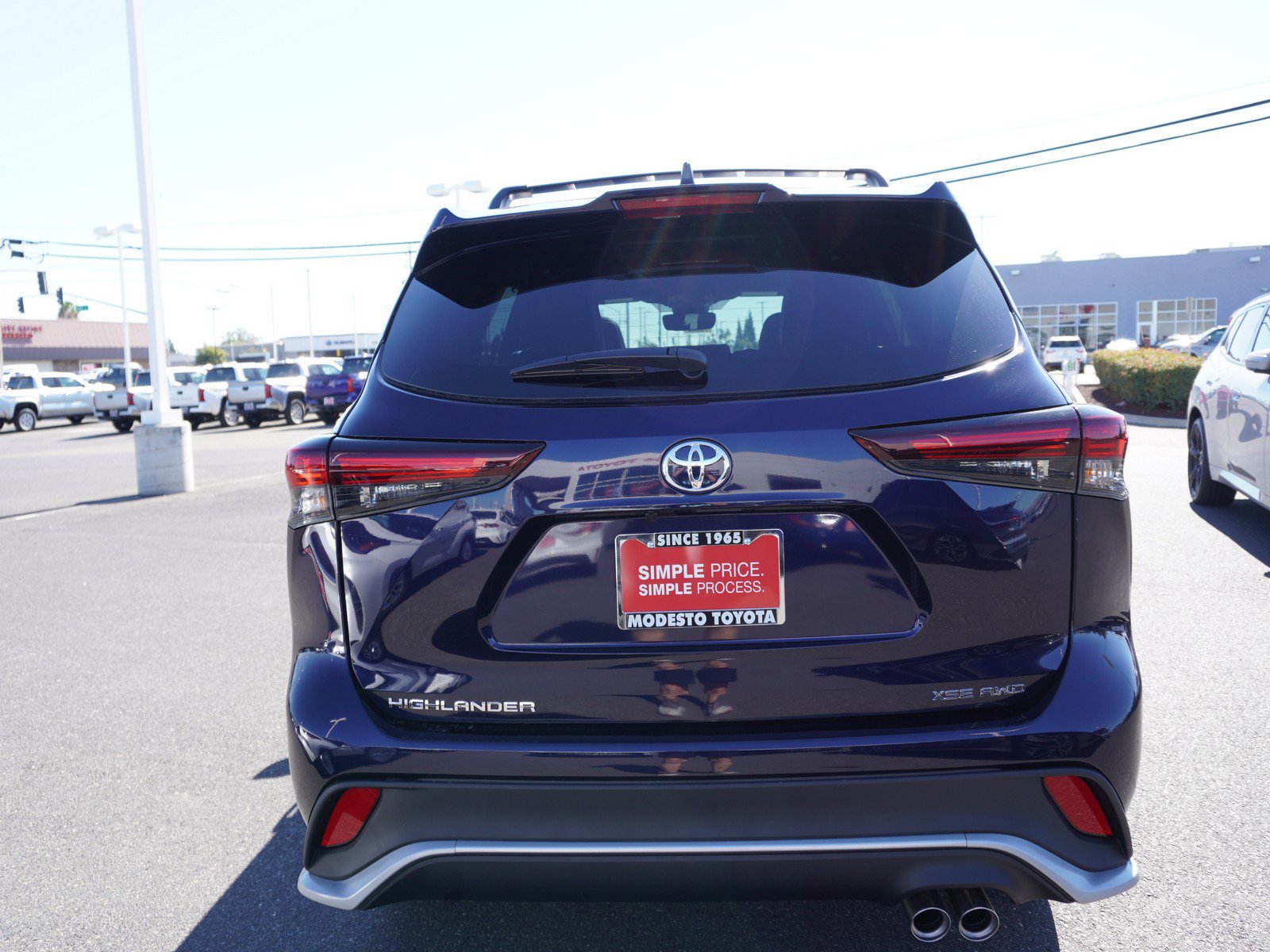 New 2025 Toyota Highlander XSE image 9