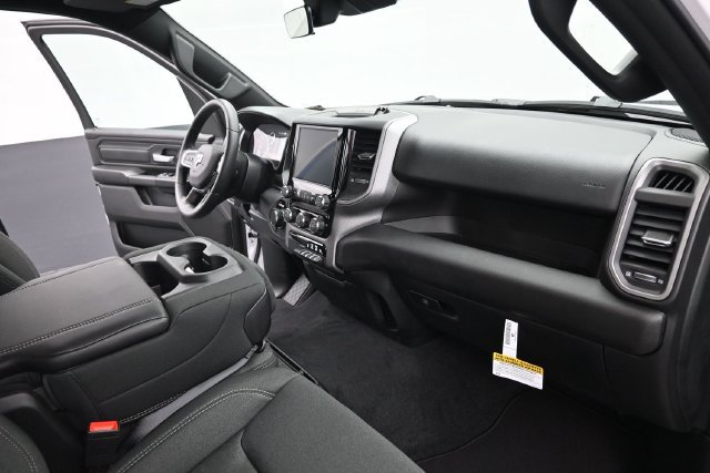 New 2027 RAM 1500 Express AWD/4WD image 29