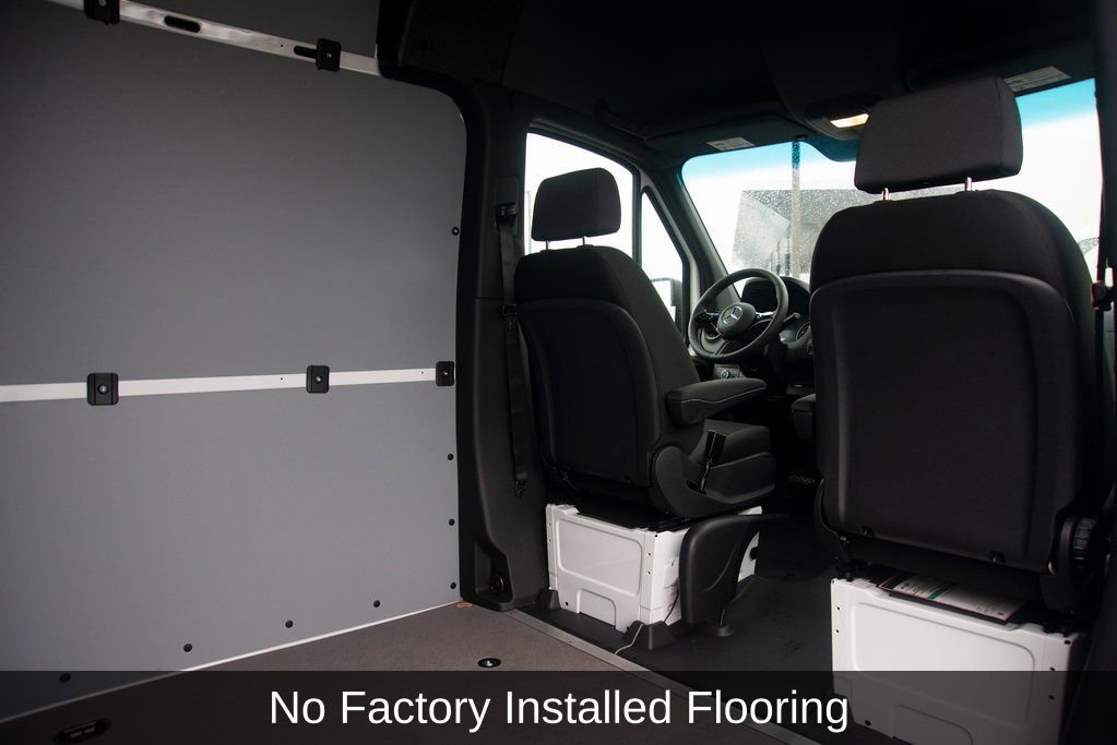 Used 2025 Mercedes-Benz Sprinter 2500 image 45
