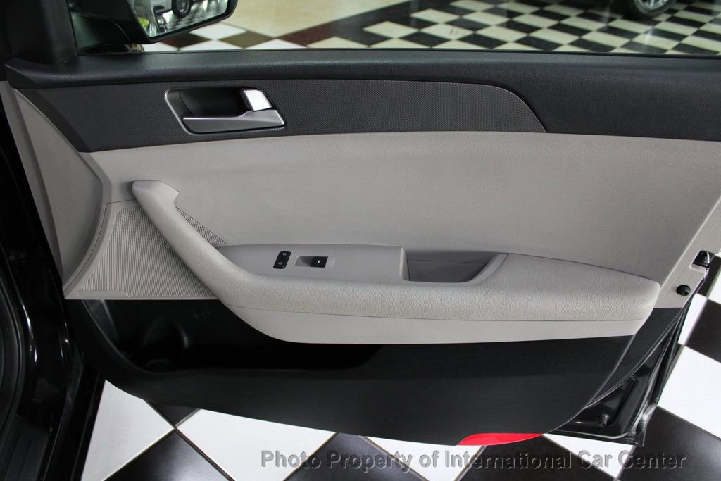 Used 2016 Hyundai Sonata SE image 26