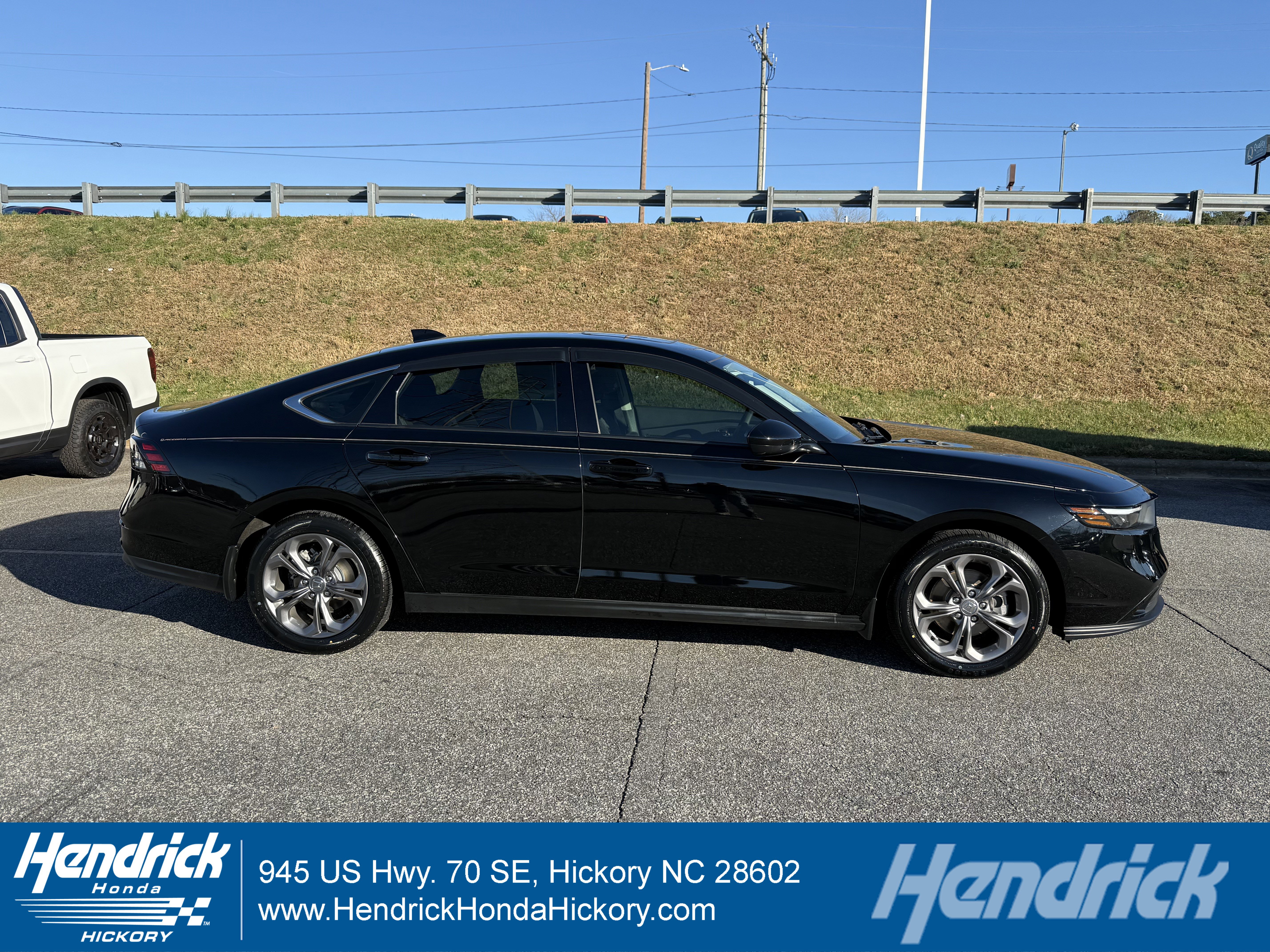 Used 2024 Honda Accord EX