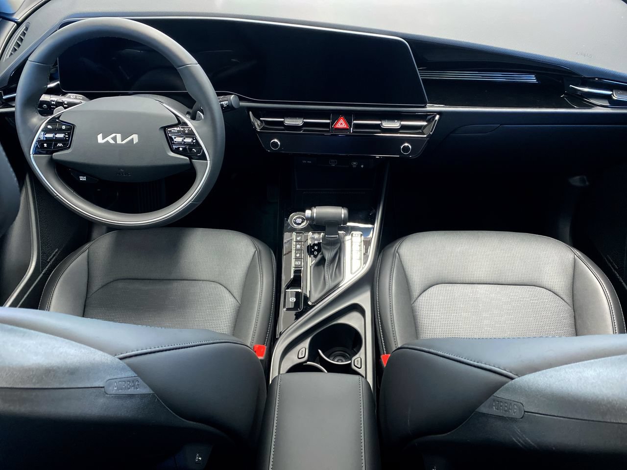 New 2026 Kia Niro FWD image 33