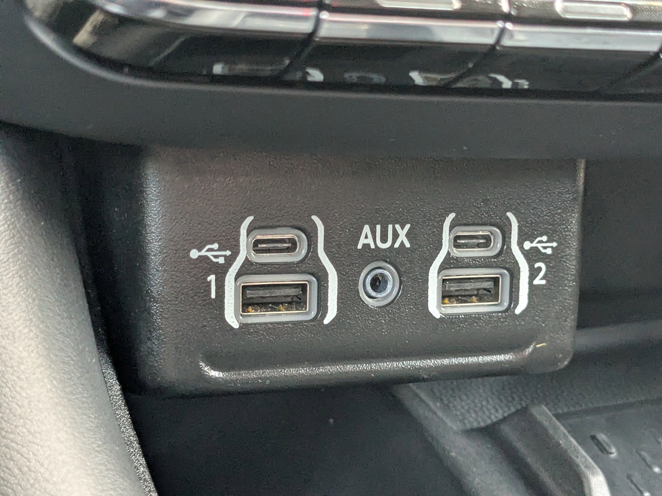 Used 2025 Dodge Durango R/T AWD/4WD image 22