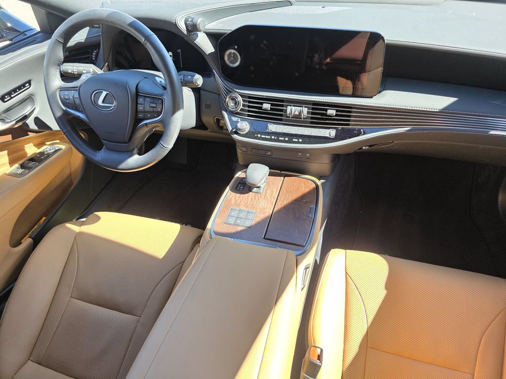 Certified 2024 Lexus LS 500 RWD image 21