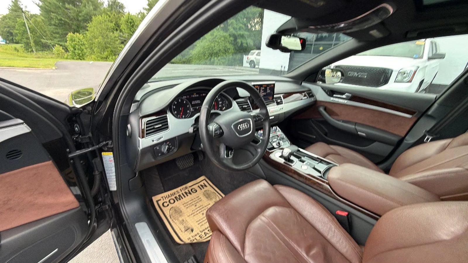 Used 2013 Audi A8 3.0T w/ Convenience Pkg AWD/4WD image 18