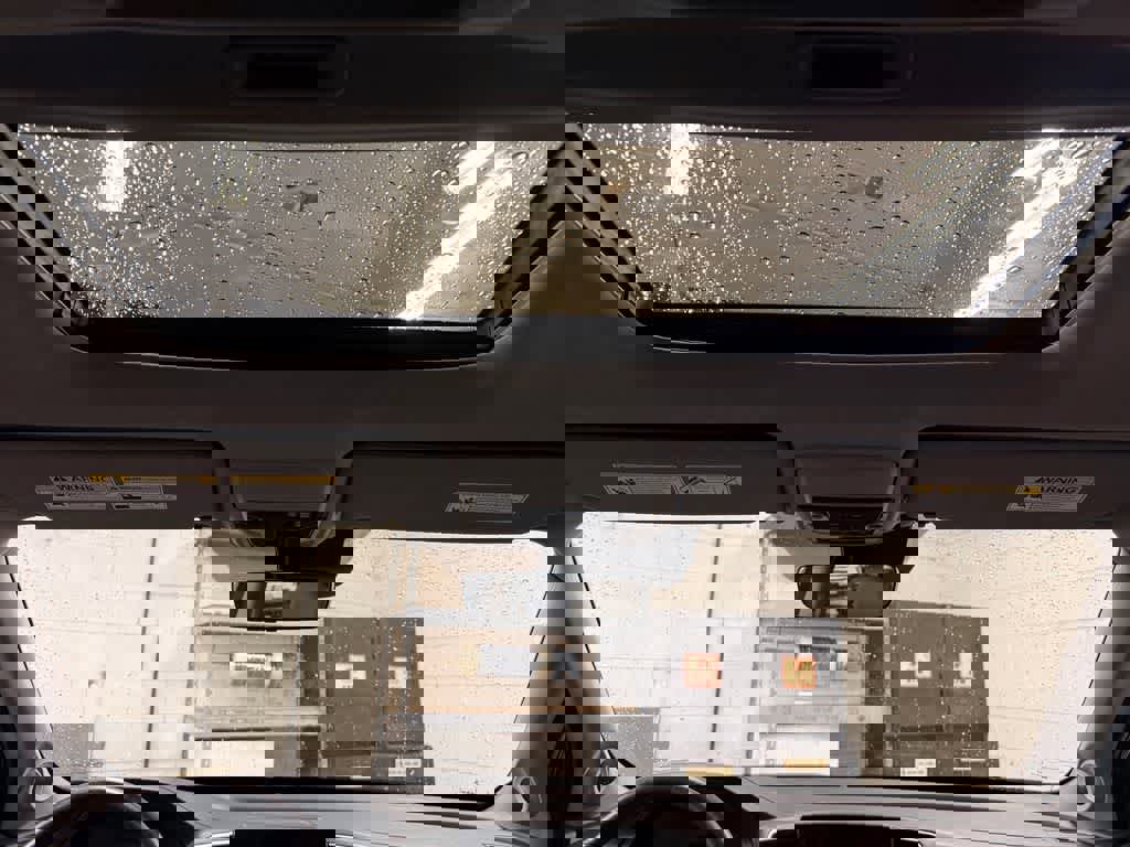 Used 2022 Honda Pilot Elite image 11