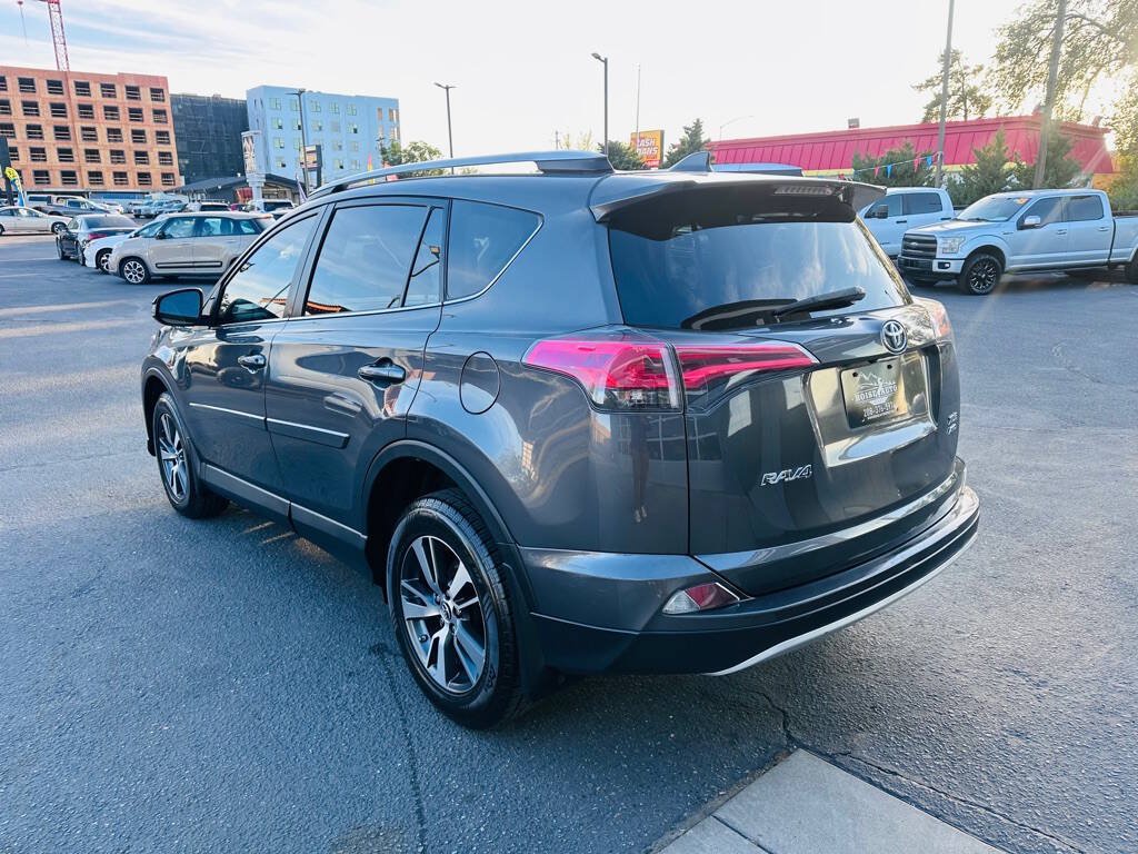 Used 2016 Toyota RAV4 XLE AWD/4WD image 5