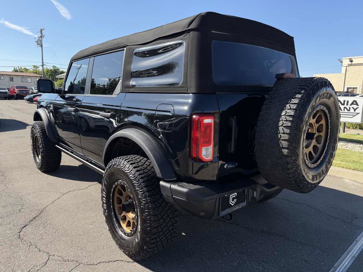 Used 2023 Ford Bronco Black Diamond AWD/4WD image 4