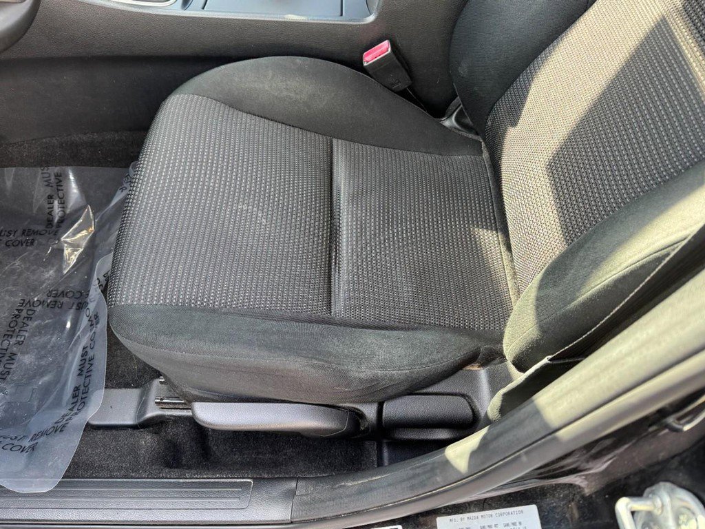 Used 2012 MAZDA MAZDA3 i Sport image 21