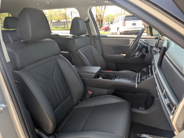 Used 2025 Hyundai Santa Fe SEL image 24