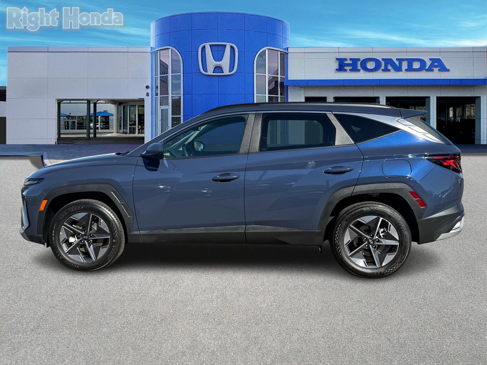 Used 2025 Hyundai Tucson SEL image 3