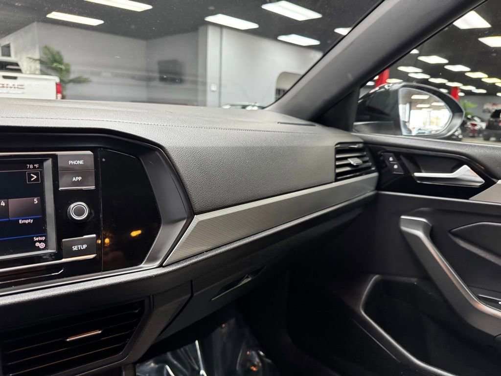 Used 2019 Volkswagen Jetta R-Line w/ R-Line Cold Weather Package FWD image 27